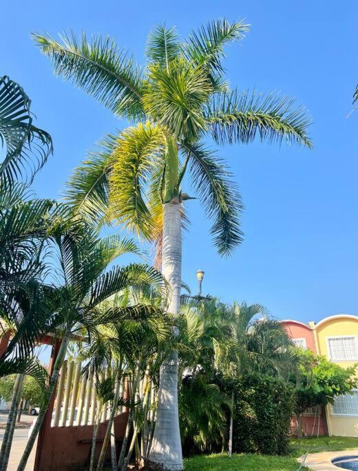 Casa Con Alberca A 8 Min De Playa Apartment Ixtapa  Exterior photo