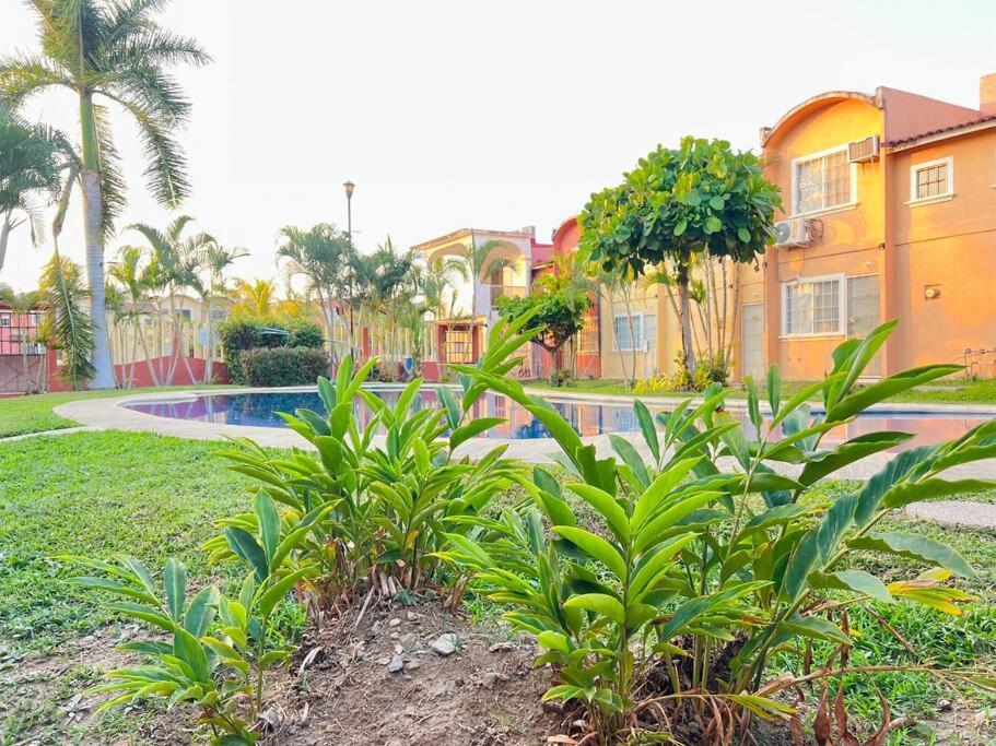 Casa Con Alberca A 8 Min De Playa Apartment Ixtapa  Exterior photo